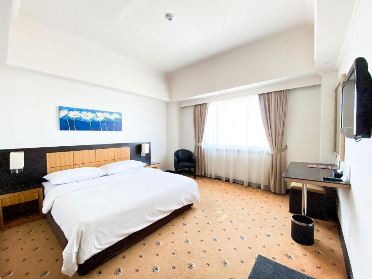 Orchardz Jayakarta Hotel Kültér fotó