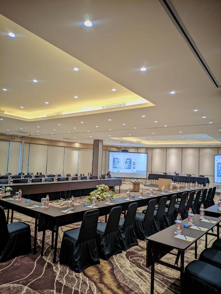 Orchardz Jayakarta Hotel Kültér fotó