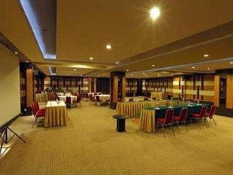 Orchardz Jayakarta Hotel Kültér fotó