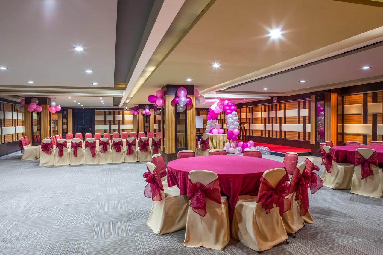 Orchardz Jayakarta Hotel Kültér fotó
