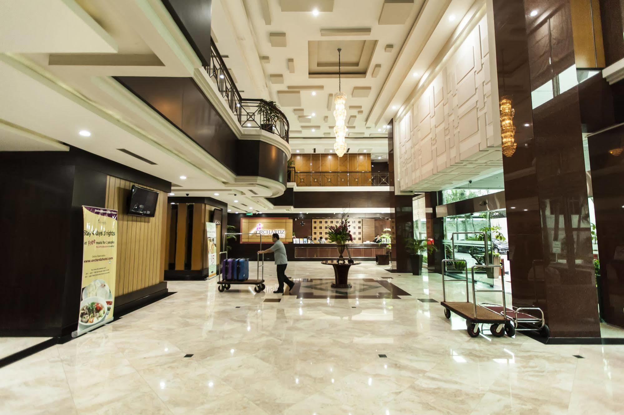 Orchardz Jayakarta Hotel Kültér fotó