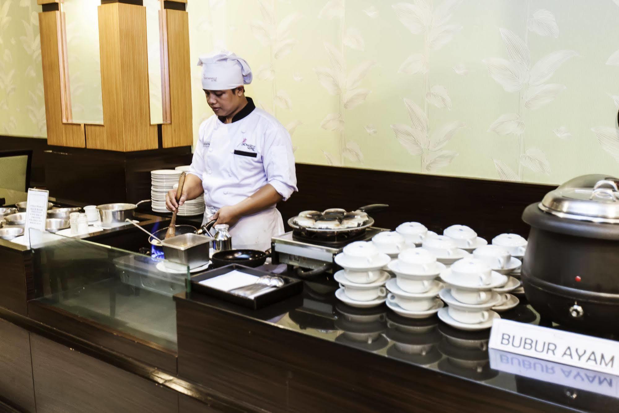 Orchardz Jayakarta Hotel Kültér fotó